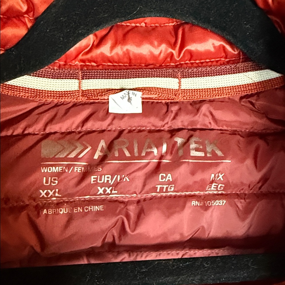 Ariat Vibrant Red Quilted Vest - Picture 3 of 4